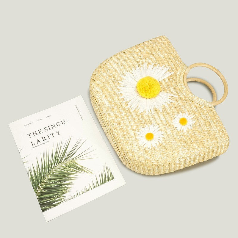 Little Daisy Straw Handbag