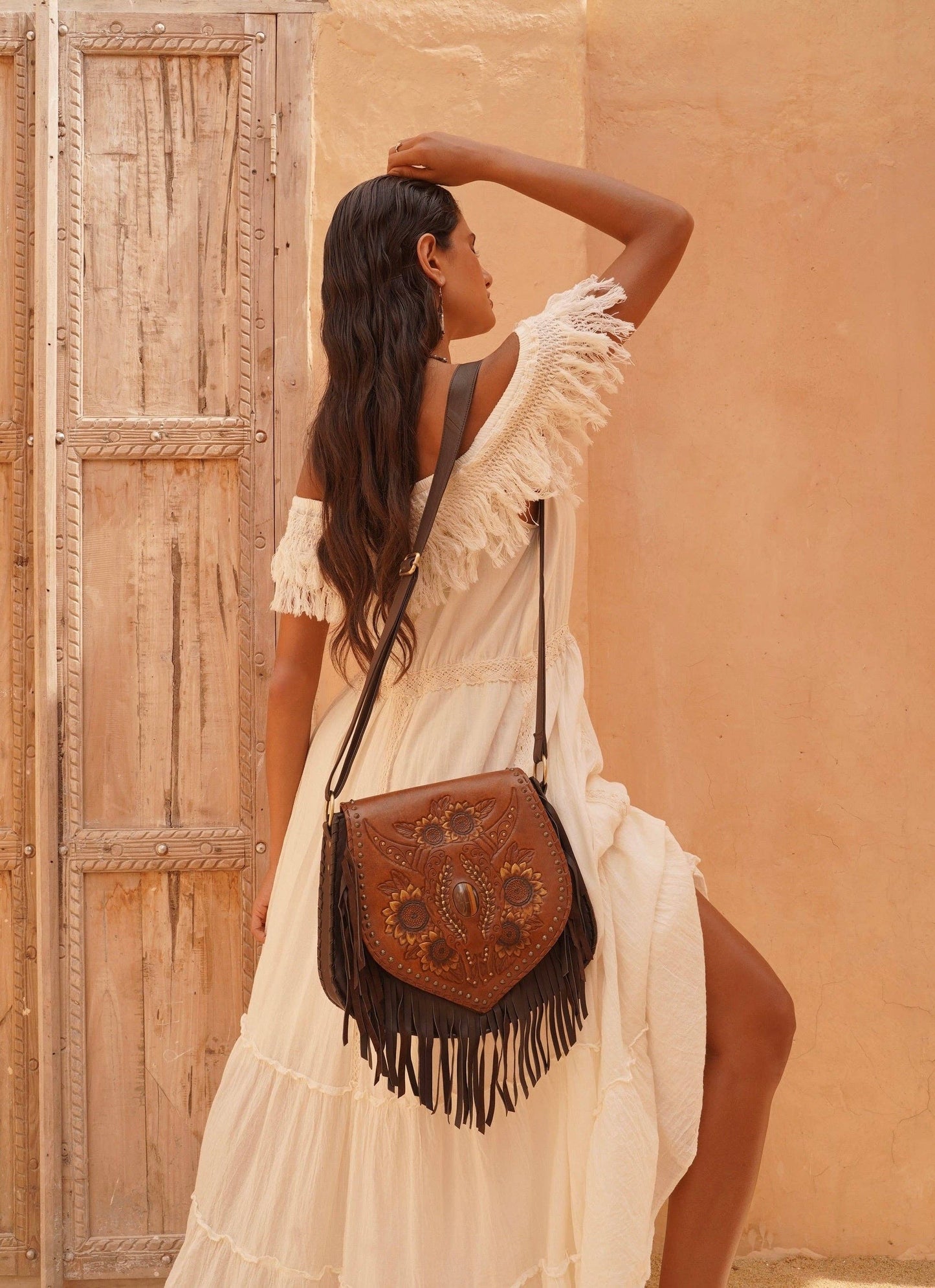 Akaroa Feather Bag Antique Medium Brown/Dark Choc/Gold