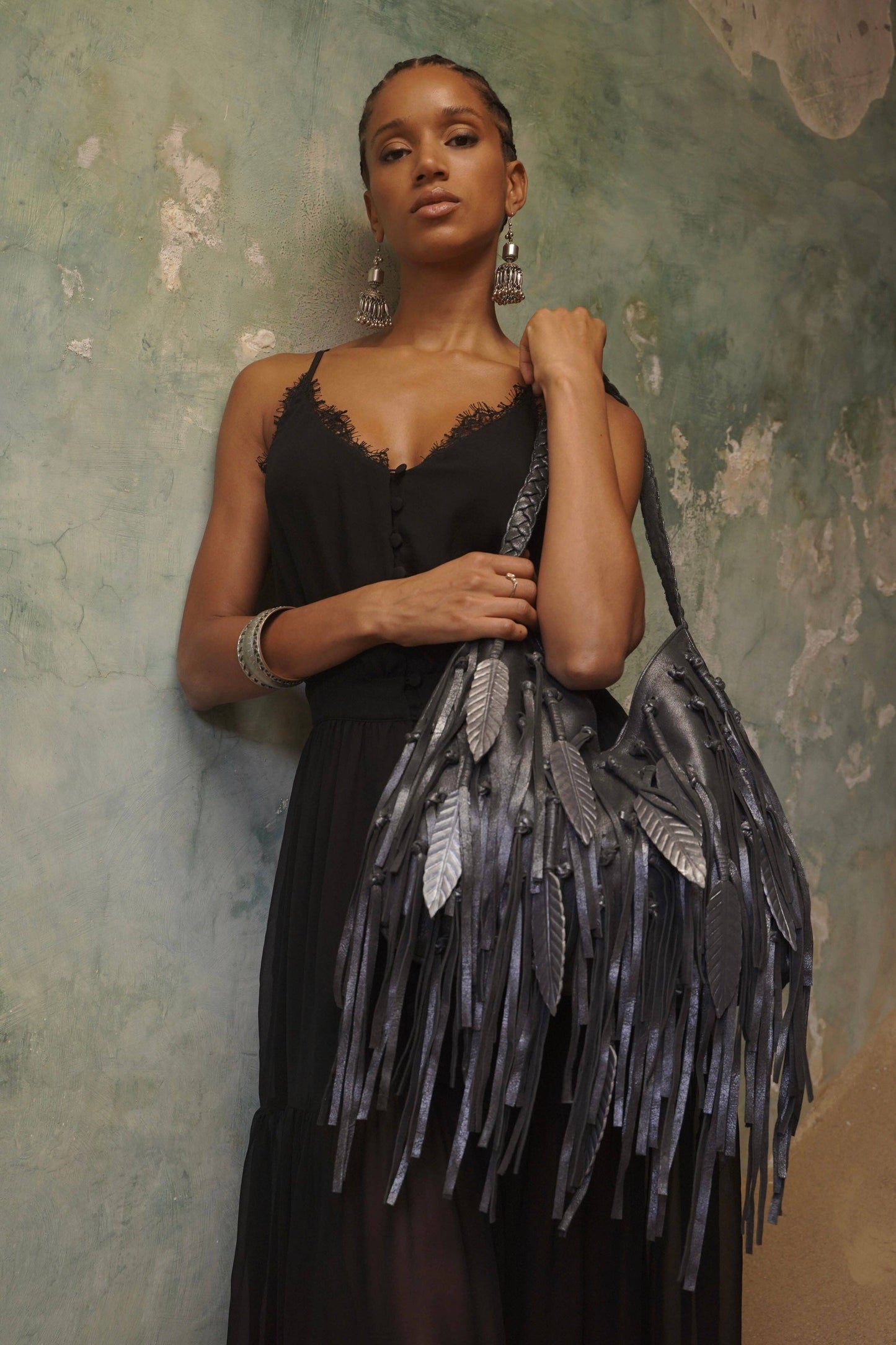 Pocahontes Leaf Bag Metallic Charcoal