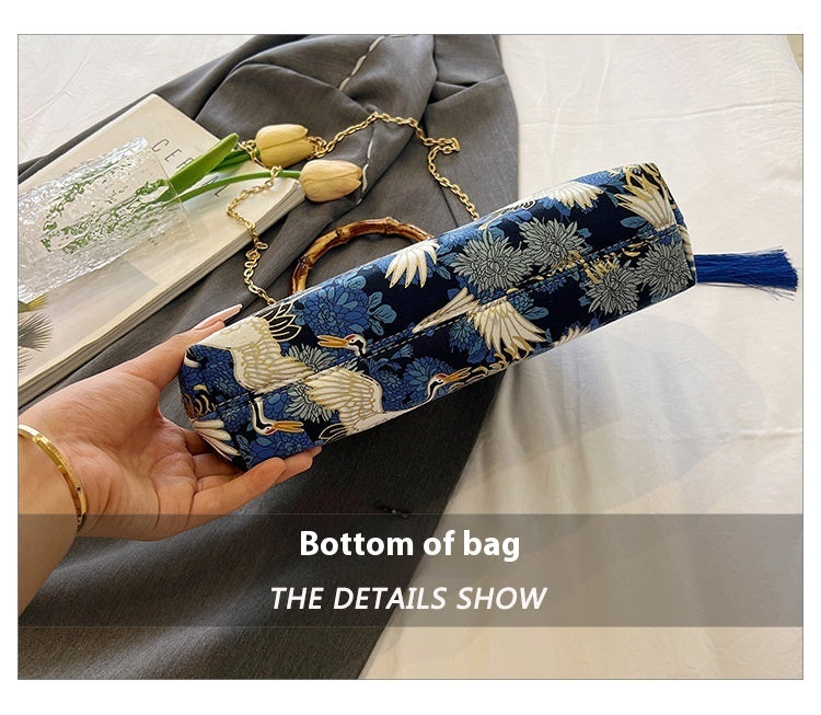 The Red -crowned Crane Retro inspired kisslock Style Embroidered Clutch Bag