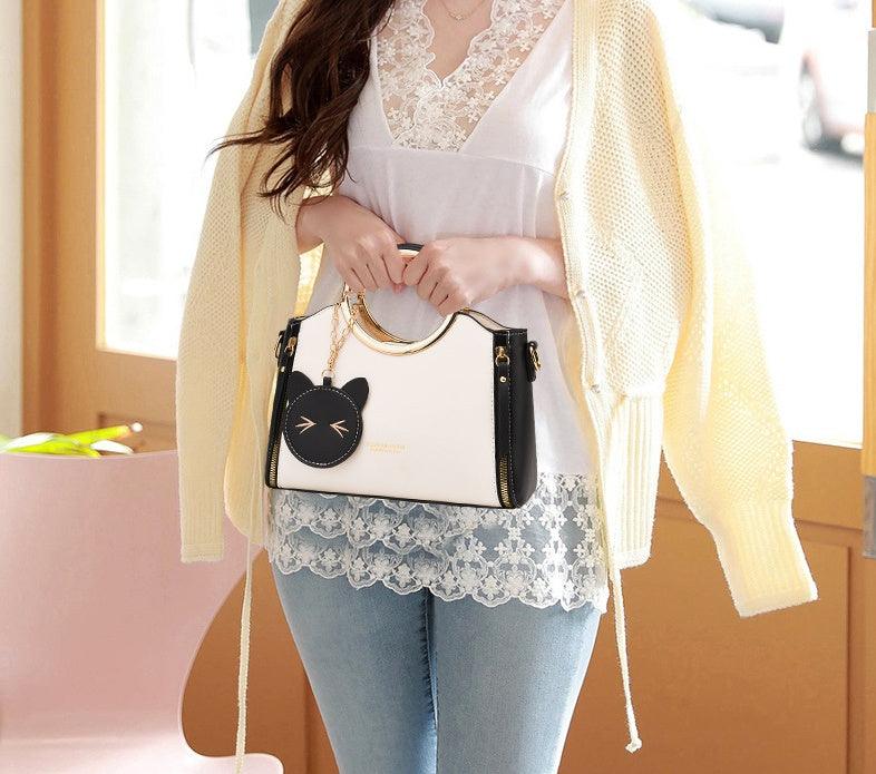The lucky cat  Women's Single Shoulder Leaning Handbag