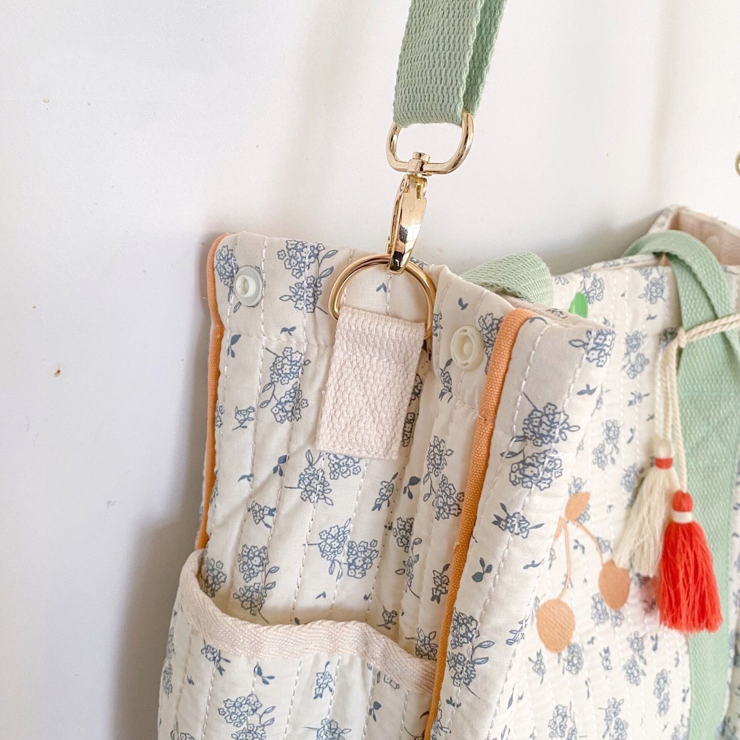 The Carryall shoulder bag