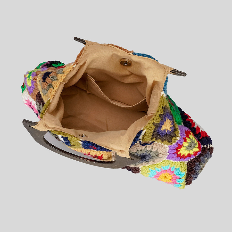 The Grannie crochet Bag, almost like grandma made it