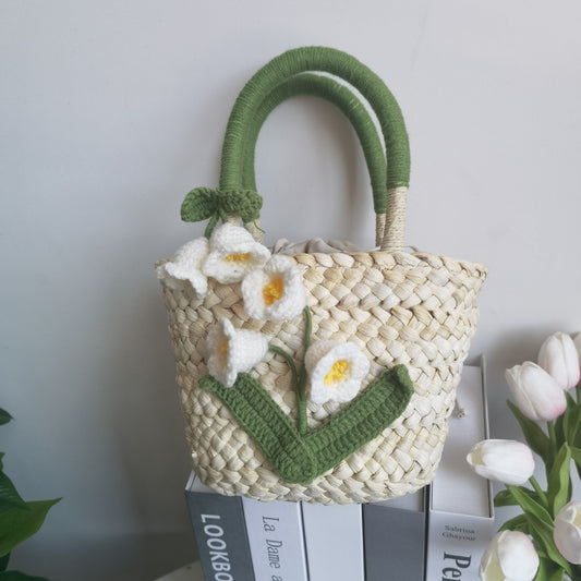 The White daffodil Woven Straw Handbag