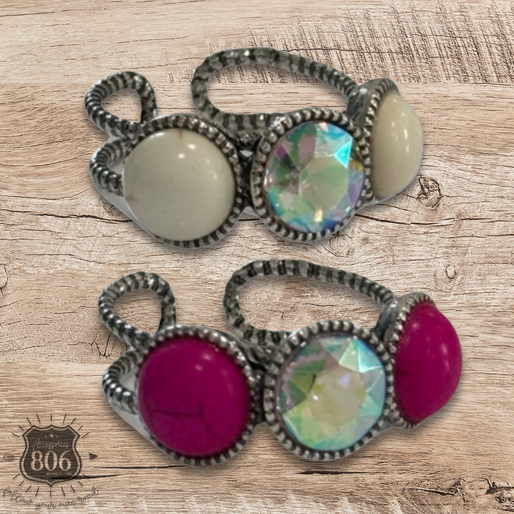 Round stone and iridescent ring